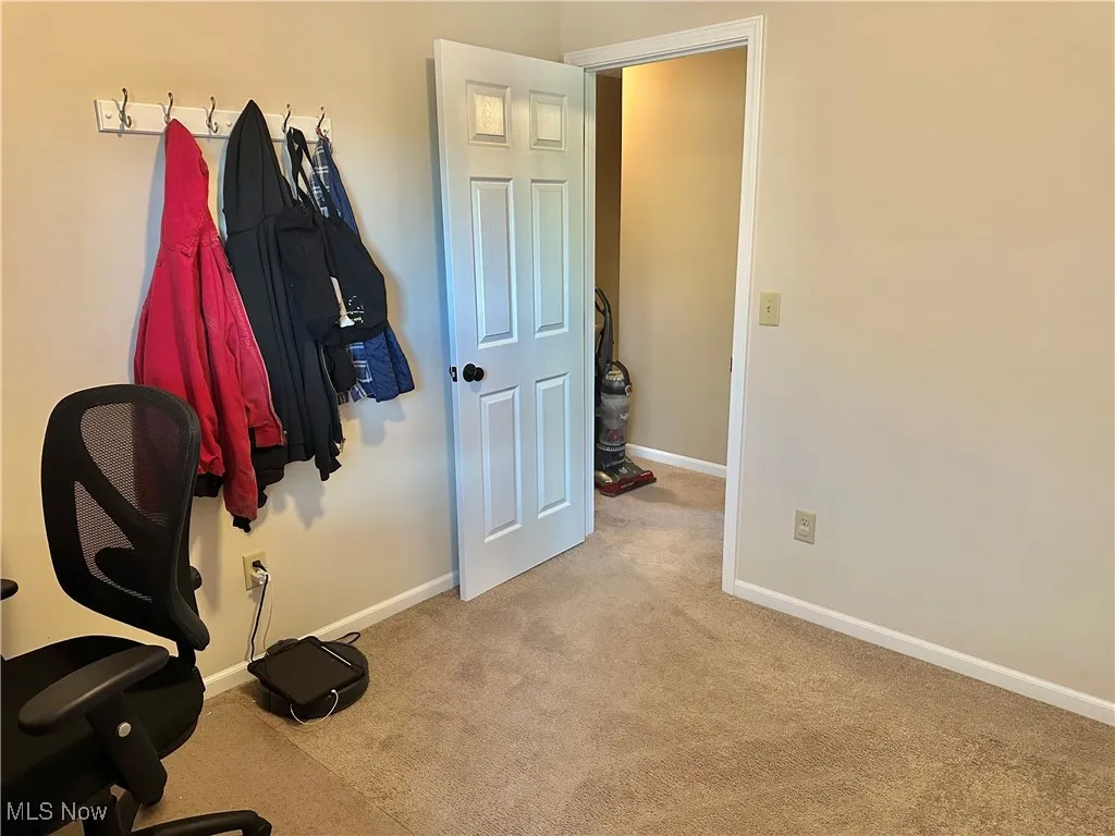 29090 Pembrooke Boulevard, Olmsted Twp, Ohio 44138,MLS Now Listing ID