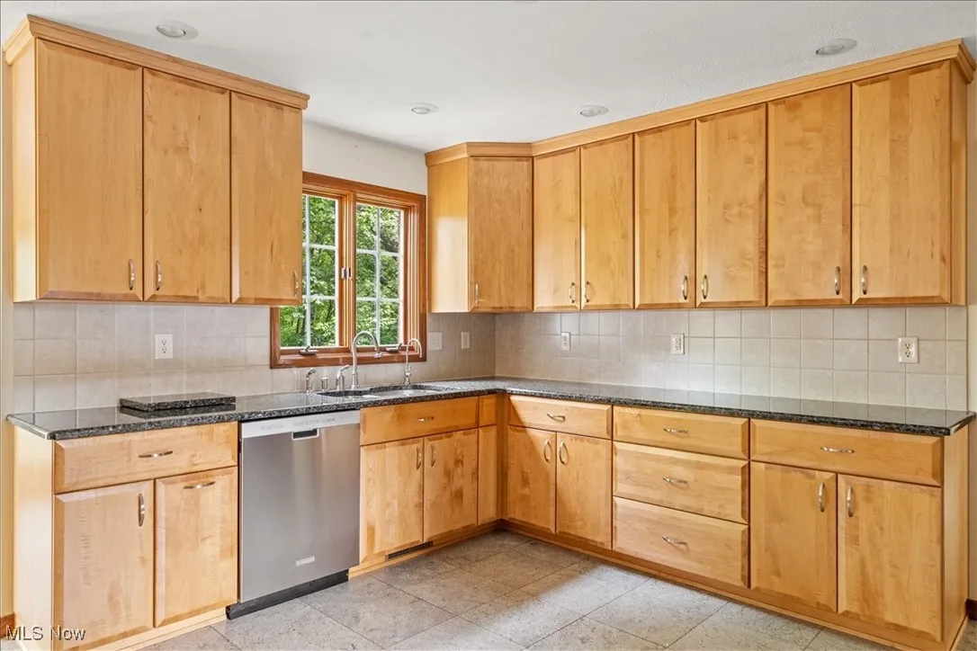 1405 Greenmont Hills Drive, Vienna, West Virginia 26105,MLS Now Listing ID