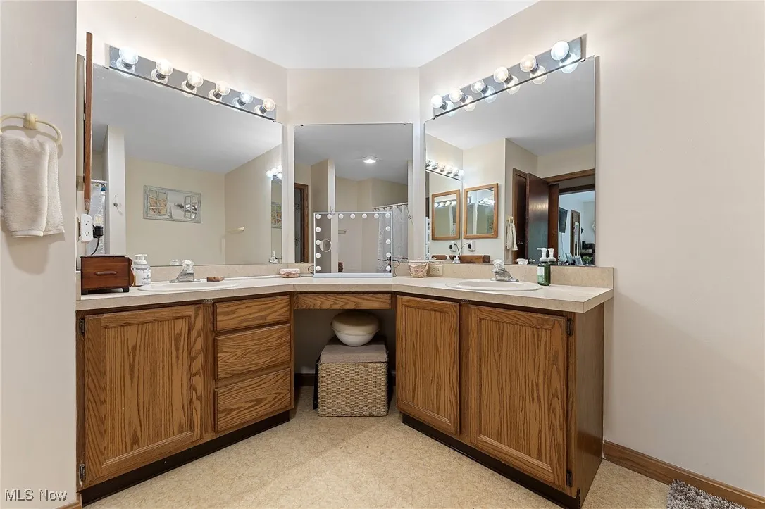 707 Weymouth Road, Medina, Ohio 44256,MLS Now Listing ID