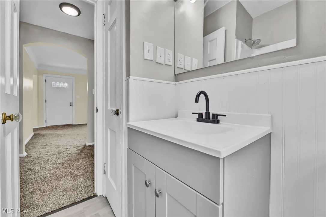 5606 Pelham Drive, Parma, Ohio 44129,MLS Now Listing ID