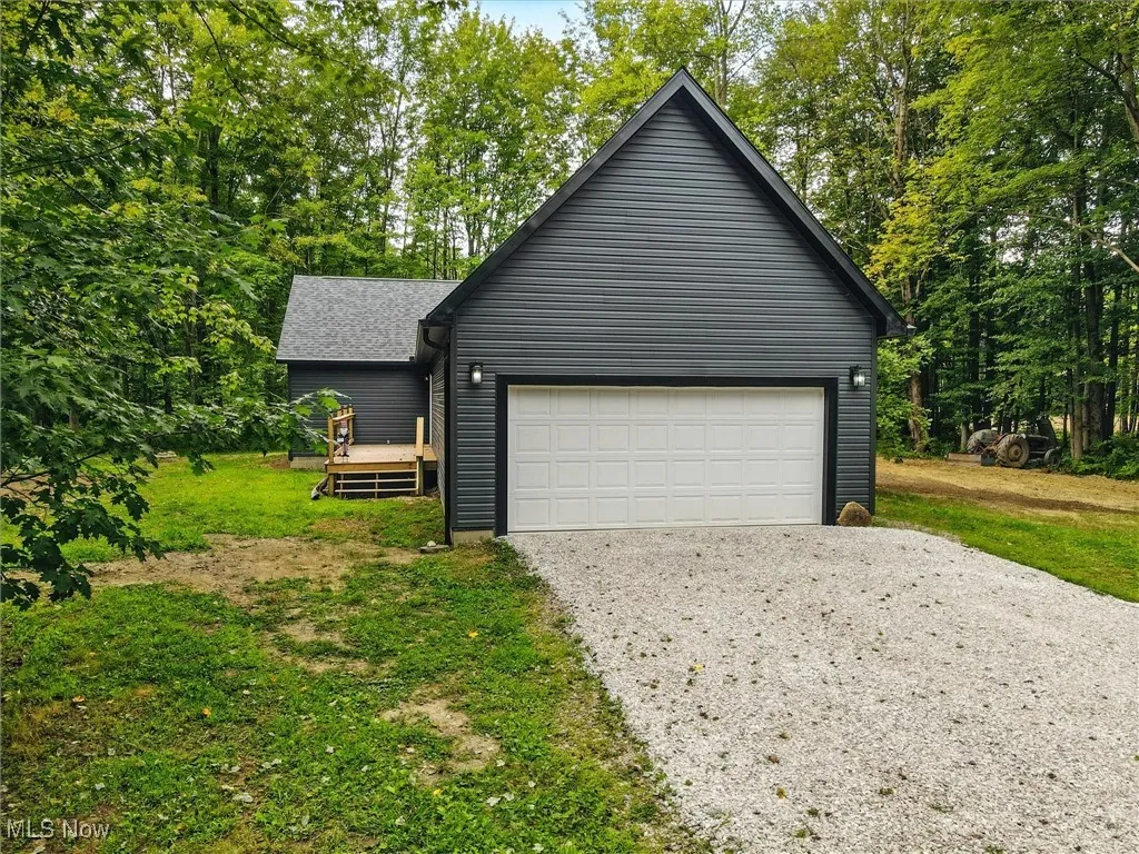 4361 Middle Road, Conneaut, Ohio 44030,MLS Now Listing ID