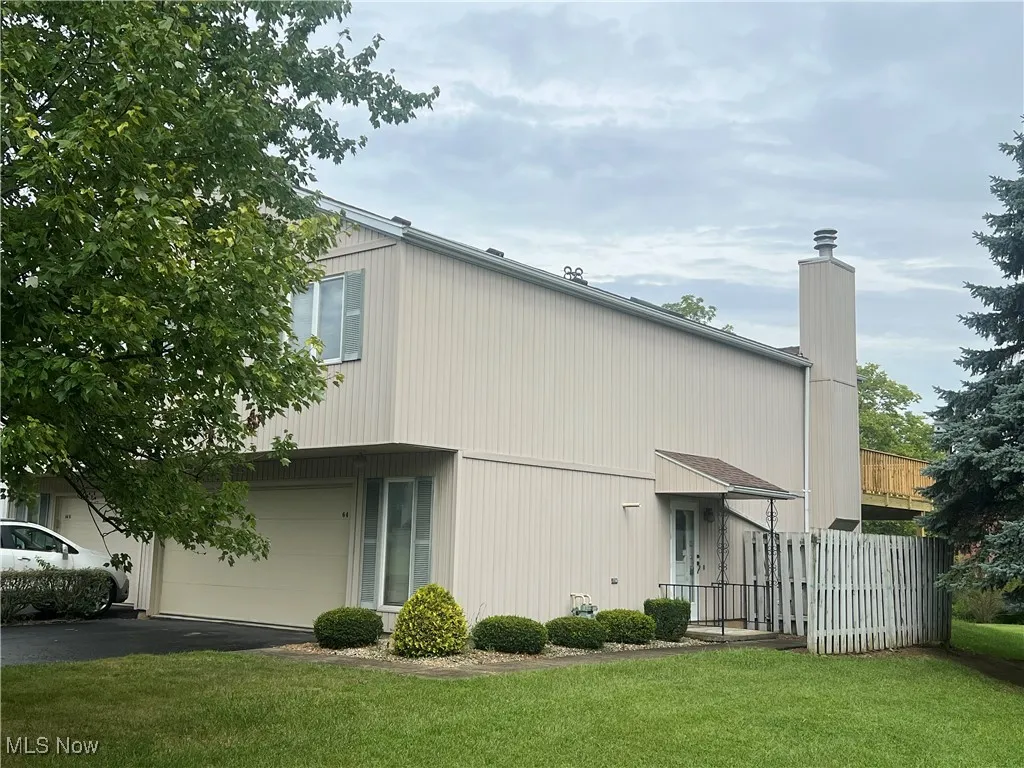 64 River Run Drive # J, Fremont, Ohio 43420,MLS Now Listing ID