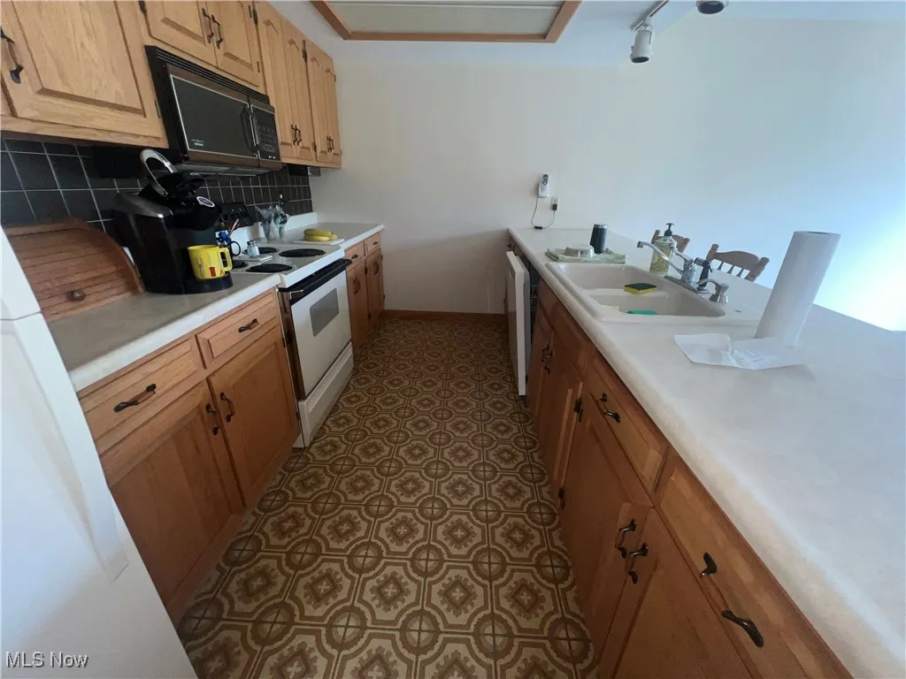 64 River Run Drive # J, Fremont, Ohio 43420,MLS Now Listing ID