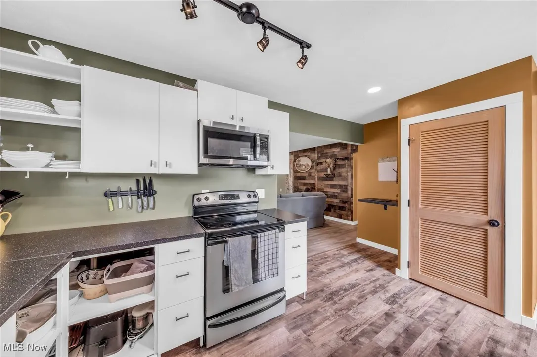 81 Marks Road, Brunswick, Ohio 44212,MLS Now Listing ID