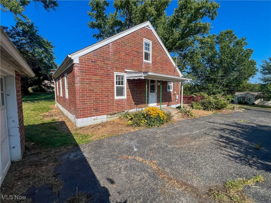 1075 Bacon Avenue, East Palestine, Ohio 44413,MLS Now Listing ID