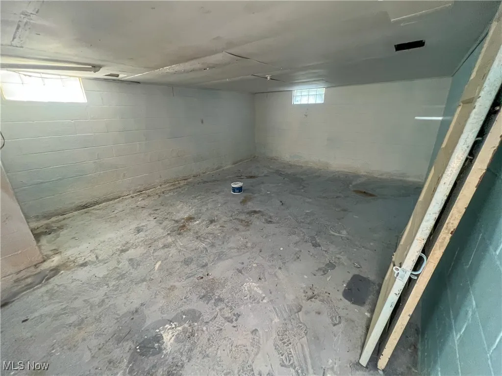 1075 Bacon Avenue, East Palestine, Ohio 44413,MLS Now Listing ID