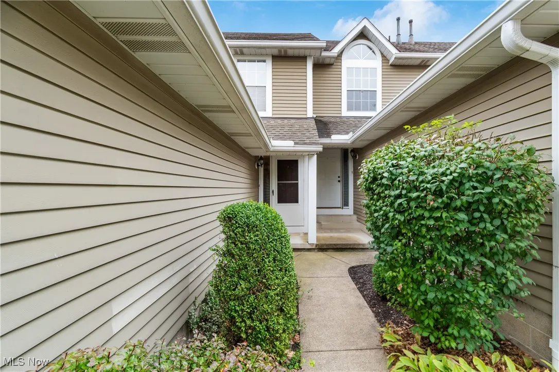 2418 Wrens Drive, Stow, Ohio 44224,MLS Now Listing ID