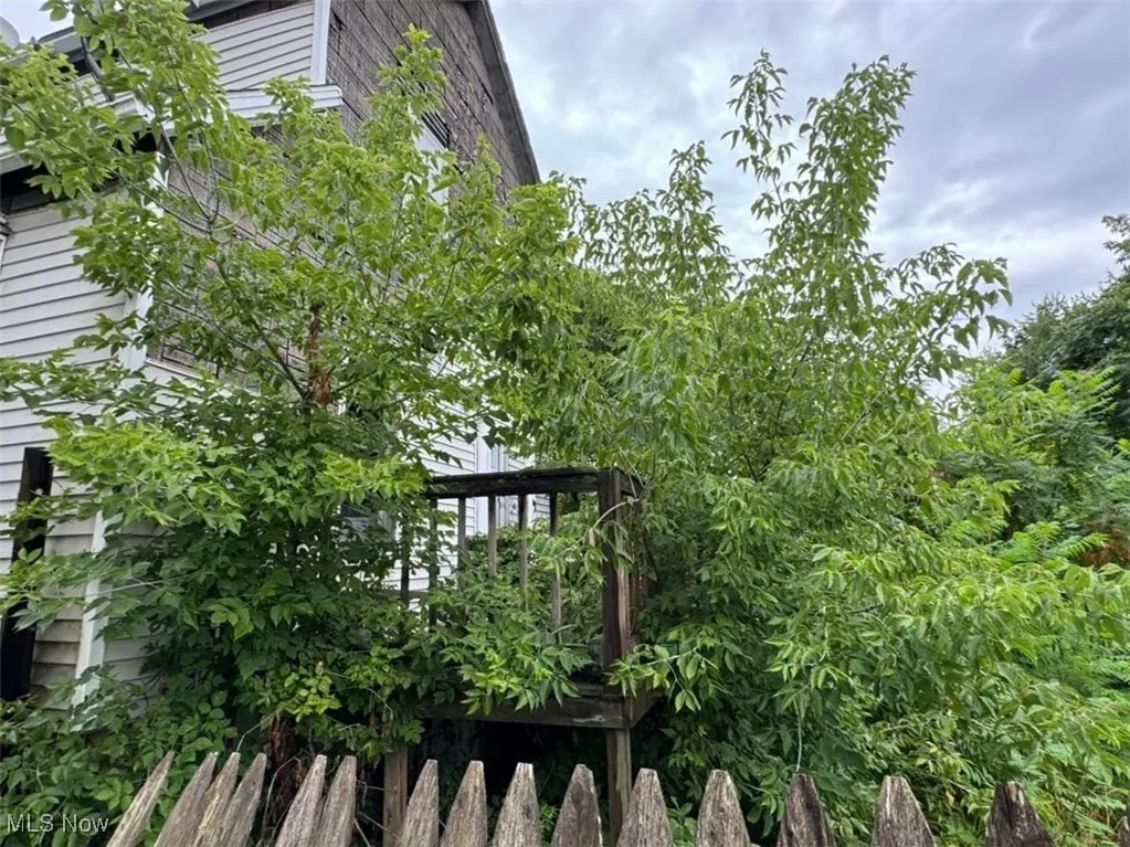 View of side of property