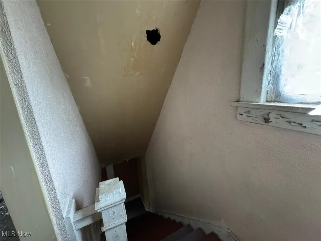 Stairs with oil tank