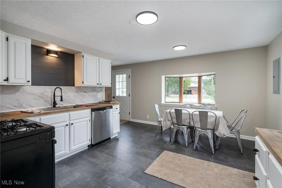 48304 State Route 113, Amherst, Ohio 44001,MLS Now Listing ID