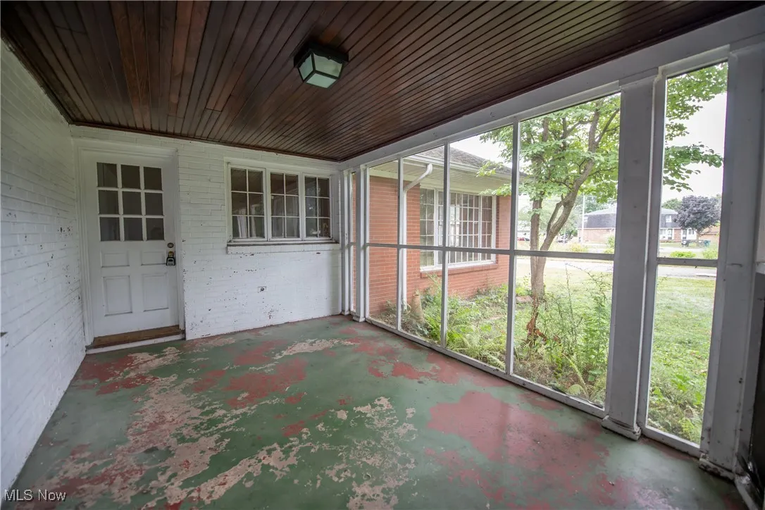 555 Park Street, Navarre, Ohio 44662,MLS Now Listing ID