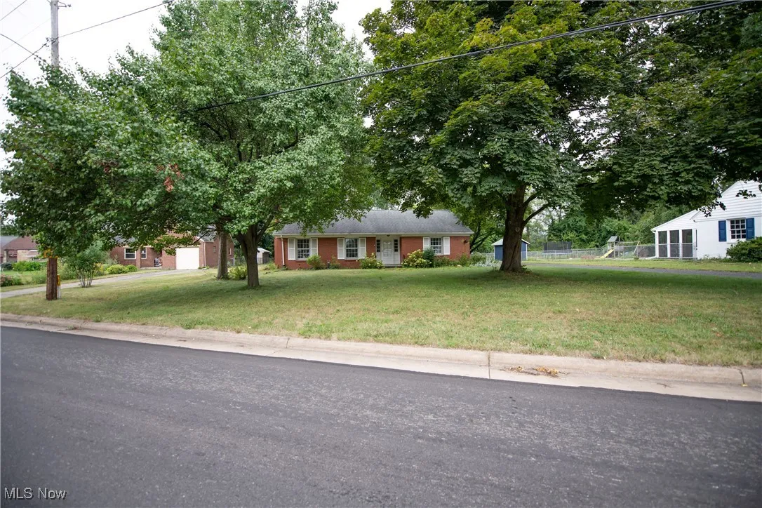 555 Park Street, Navarre, Ohio 44662,MLS Now Listing ID