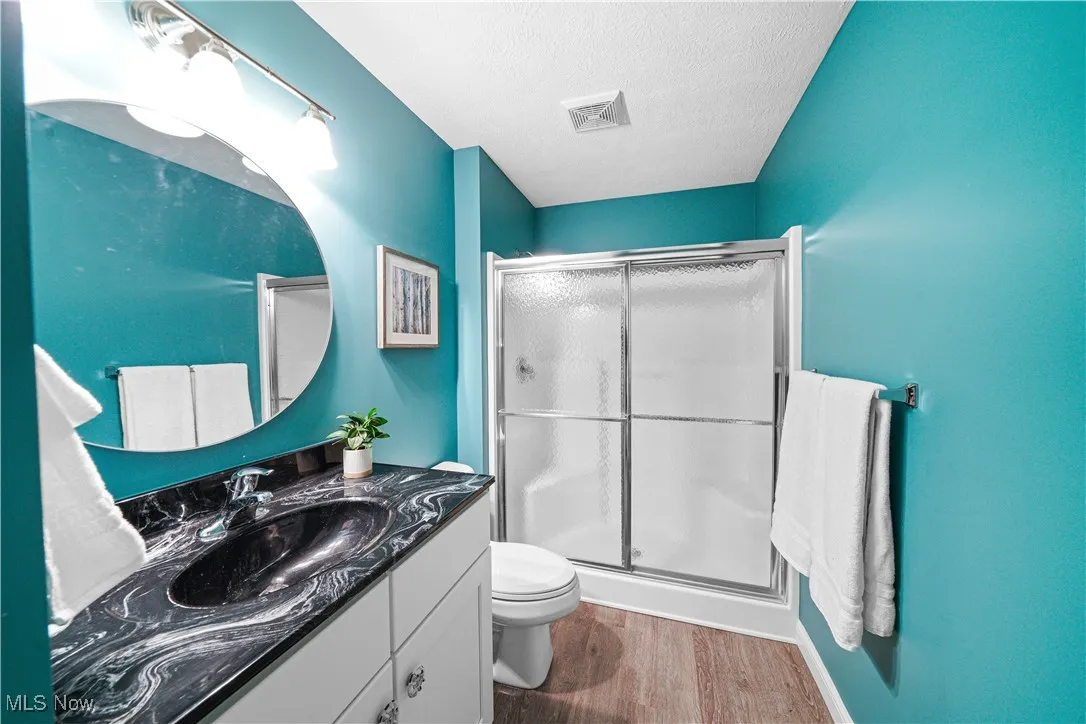 3rd full bathroom!