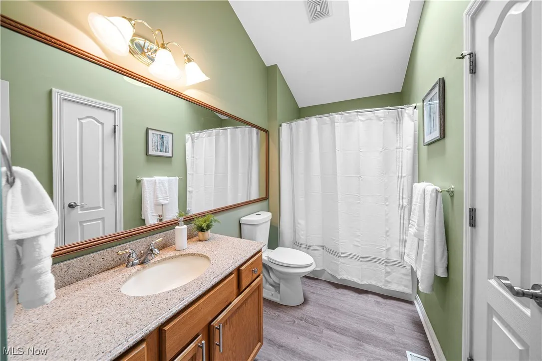 2nd first floor bathroom.