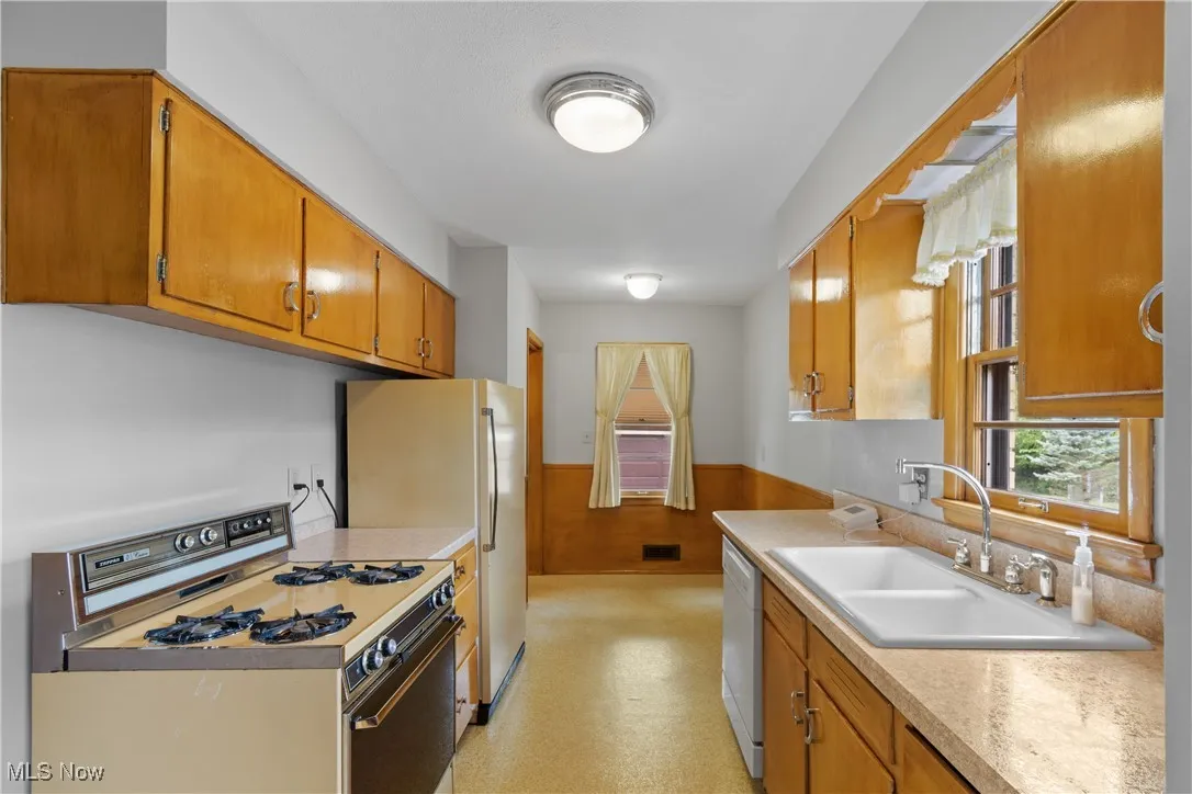 467 Karen Drive, Berea, Ohio 44017,MLS Now Listing ID