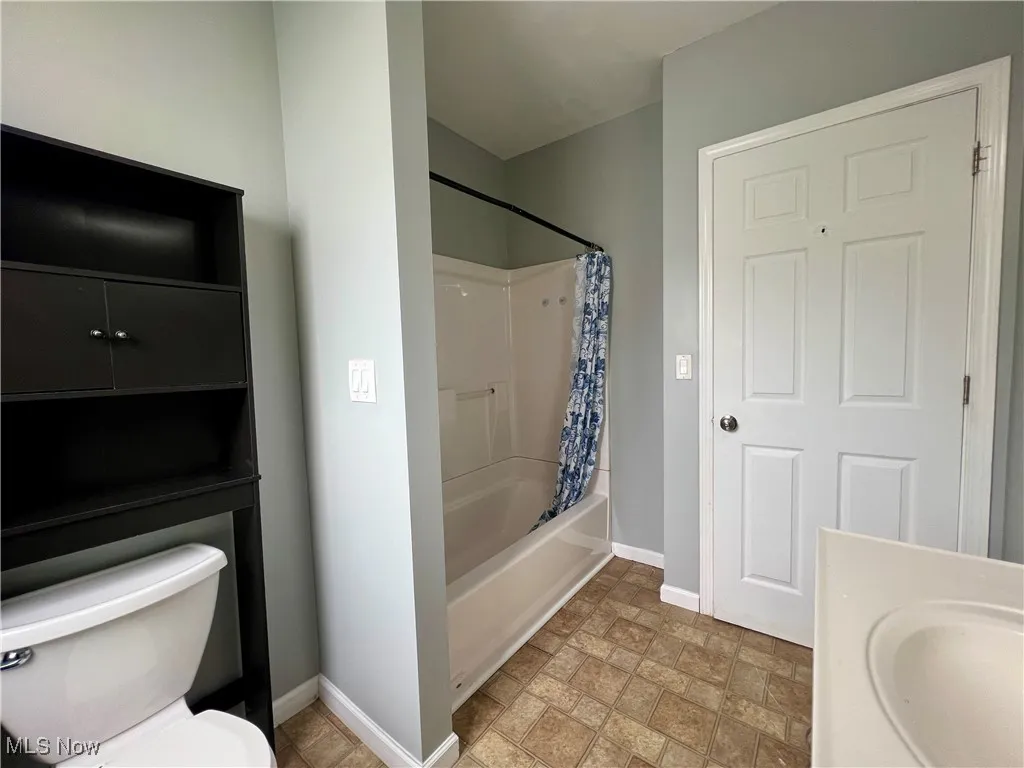 493 E 331st Street, Eastlake, Ohio 44095,MLS Now Listing ID