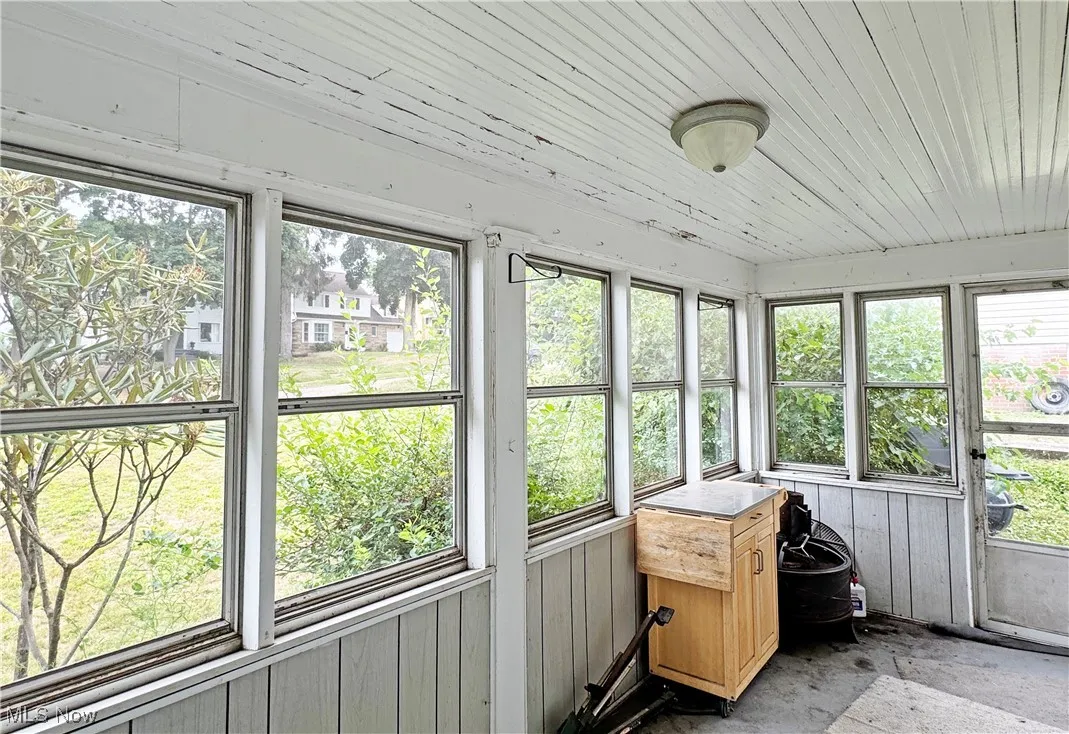 3 Season Room