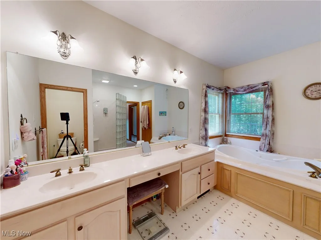 35005 Lisle Court, Willoughby, Ohio 44094,MLS Now Listing ID
