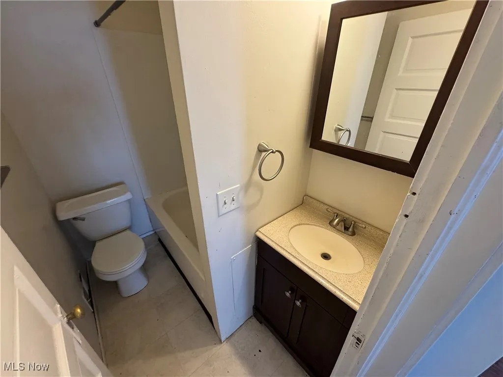 2915 Roanoke Avenue, Cleveland, Ohio 44109,MLS Now Listing ID