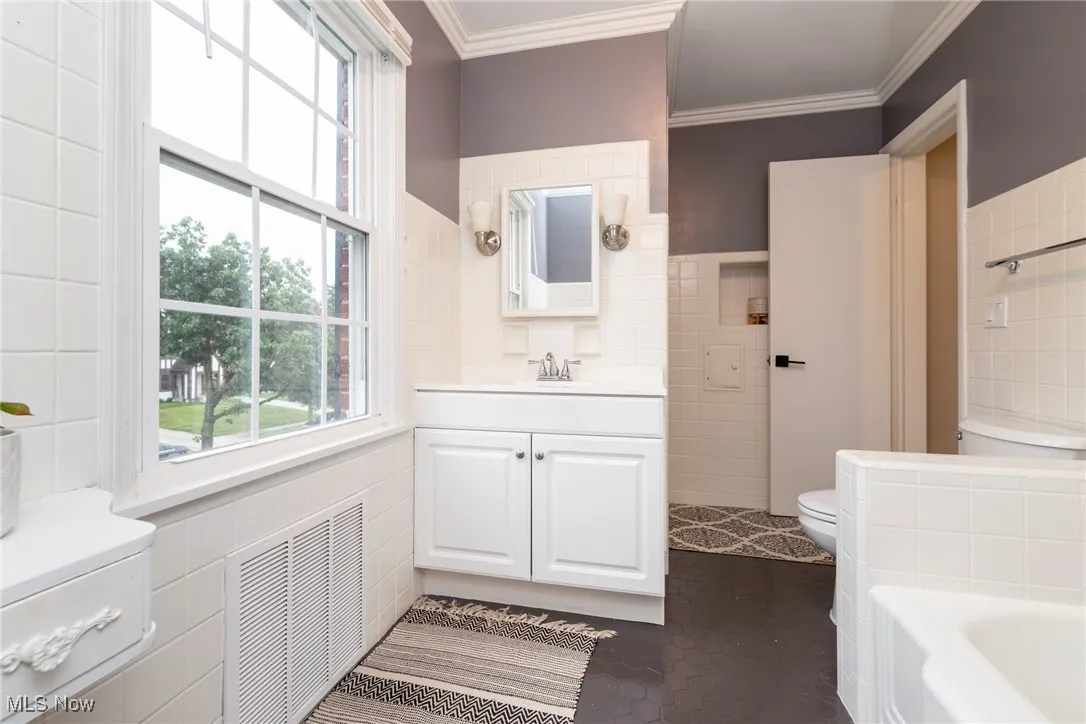 3797 Bushnell Road, University Heights, Ohio 44118,MLS Now Listing ID