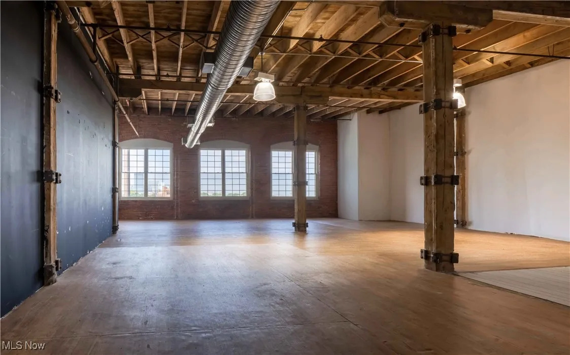 3800 E Lakeside Avenue # 402, Cleveland, Ohio 44114,MLS Now Listing ID
