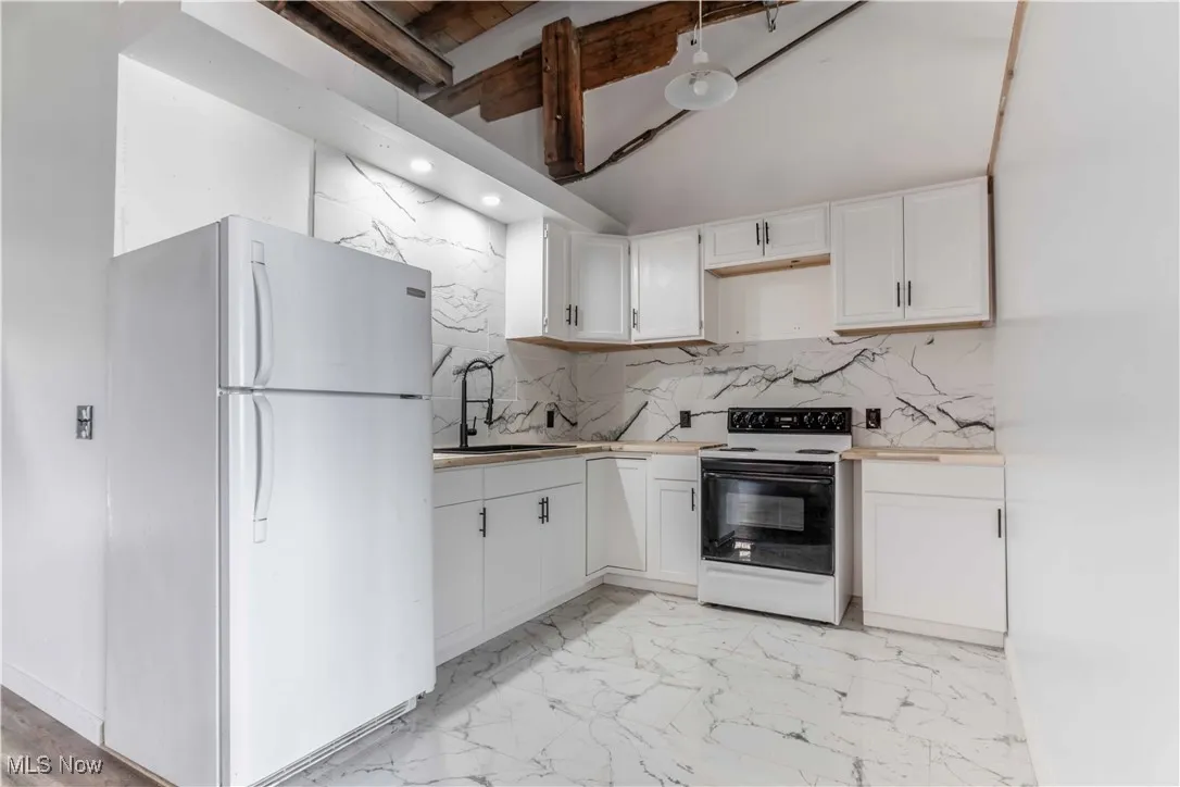 3849 E Lakeside Avenue # 203, Cleveland, Ohio 44114,MLS Now Listing ID