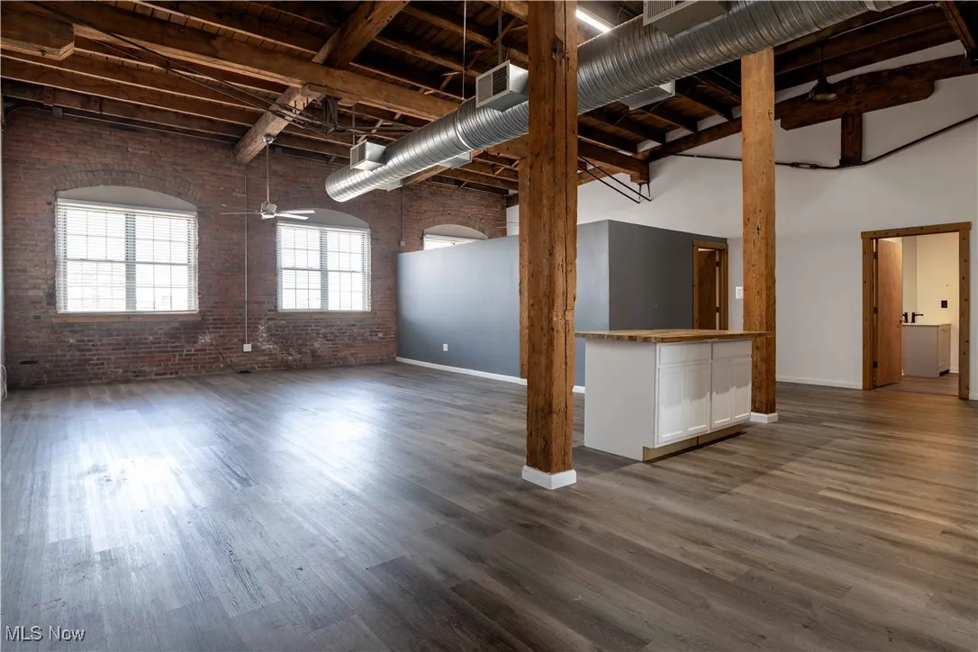 3849 E Lakeside Avenue # 202, Cleveland, Ohio 44114,MLS Now Listing ID