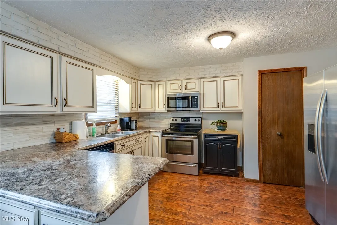 8031 Woodrush Drive, North Canton, Ohio 44720,MLS Now Listing ID