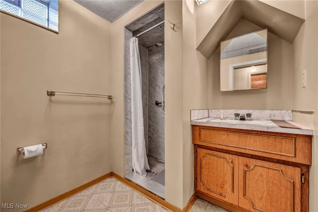426 E 266th Street, Euclid, Ohio 44132,MLS Now Listing ID