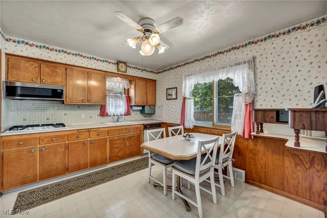 426 E 266th Street, Euclid, Ohio 44132,MLS Now Listing ID