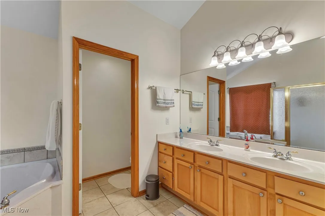 4954 Roscommon Drive, Brunswick, Ohio 44212,MLS Now Listing ID
