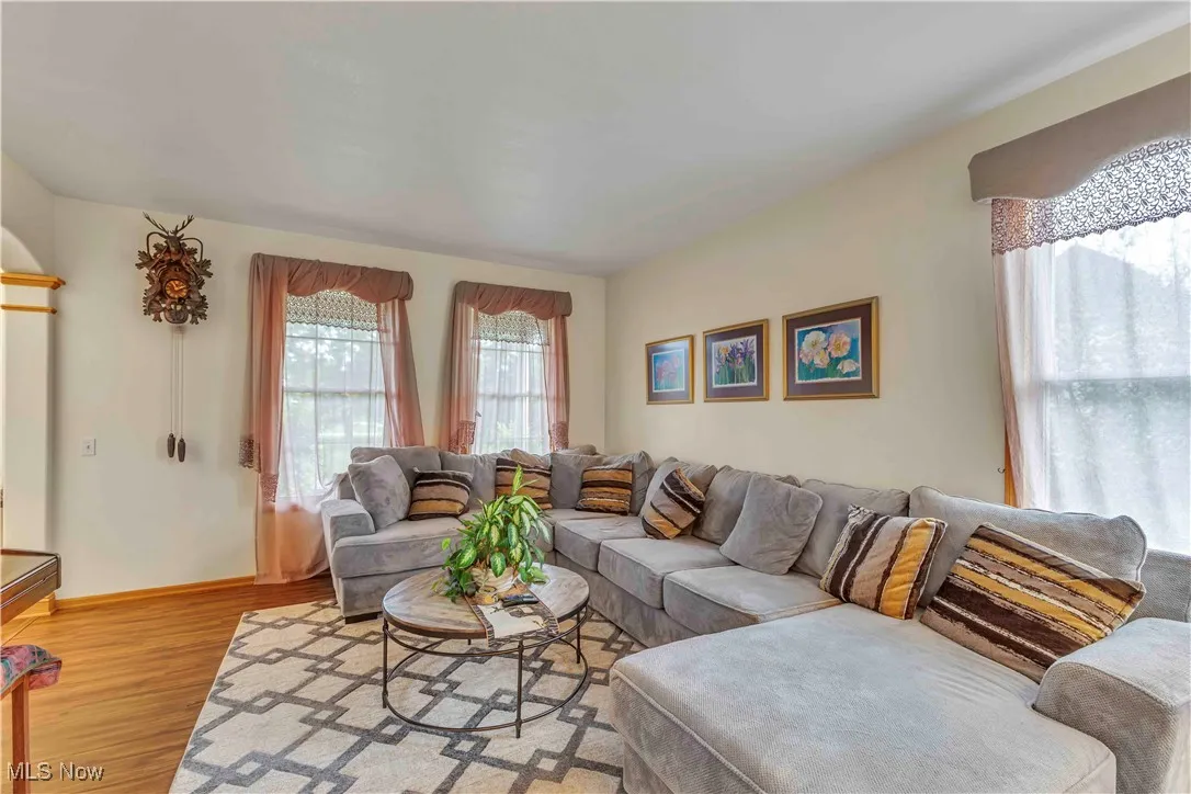 4954 Roscommon Drive, Brunswick, Ohio 44212,MLS Now Listing ID