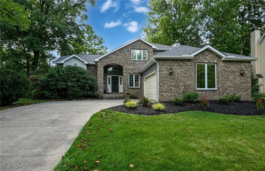 8465 Settlers Passage, Brecksville, Ohio 44141,MLS Now Listing ID