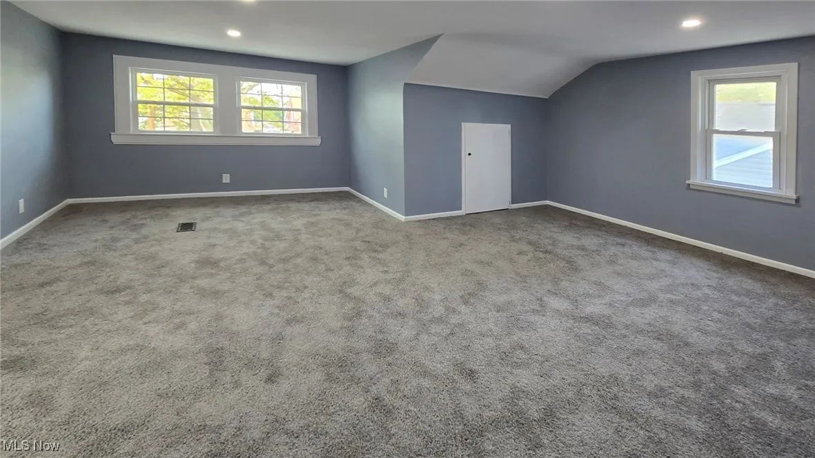 3301 Hillcrest Avenue, Cleveland, Ohio 44109,MLS Now Listing ID