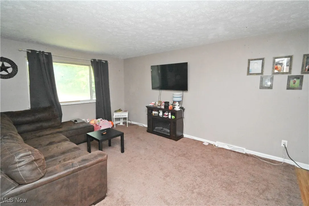 5950 Mount Everett Road, Hubbard, Ohio 44425,MLS Now Listing ID