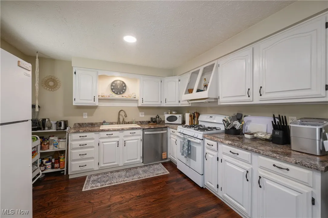 2533 Tremont Street, Dover, Ohio 44622,MLS Now Listing ID