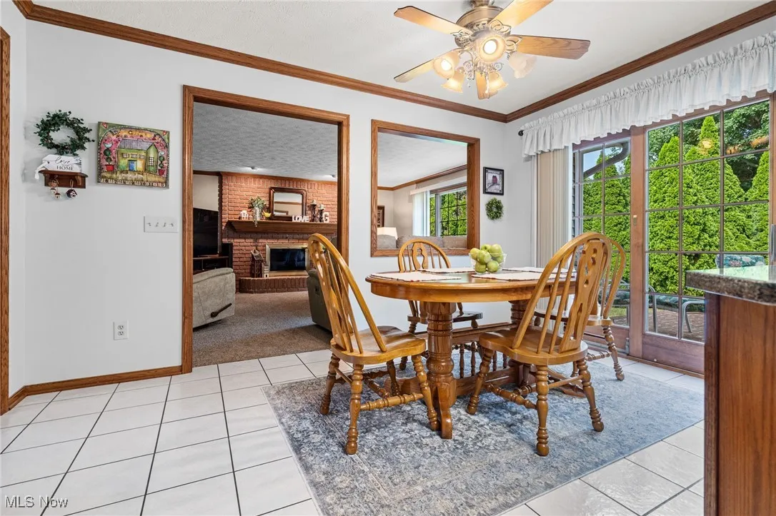 Dinette opening into family room.