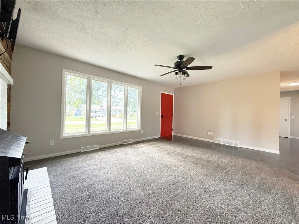 733 W Shore Boulevard, Sheffield Lake, Ohio 44054,MLS Now Listing ID