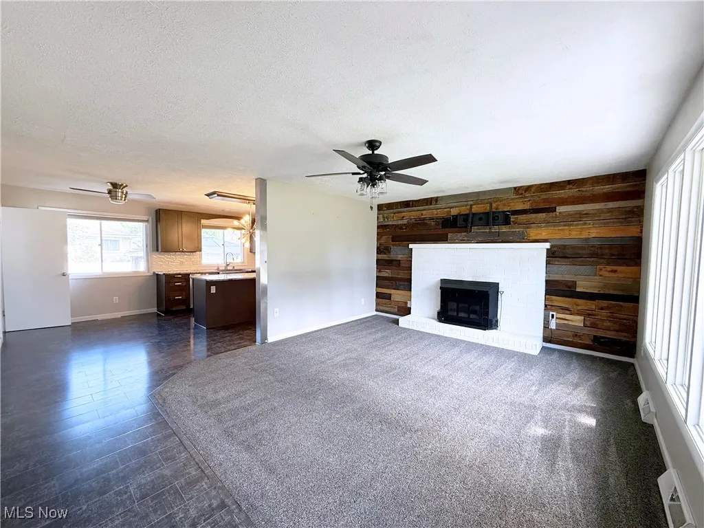733 W Shore Boulevard, Sheffield Lake, Ohio 44054,MLS Now Listing ID