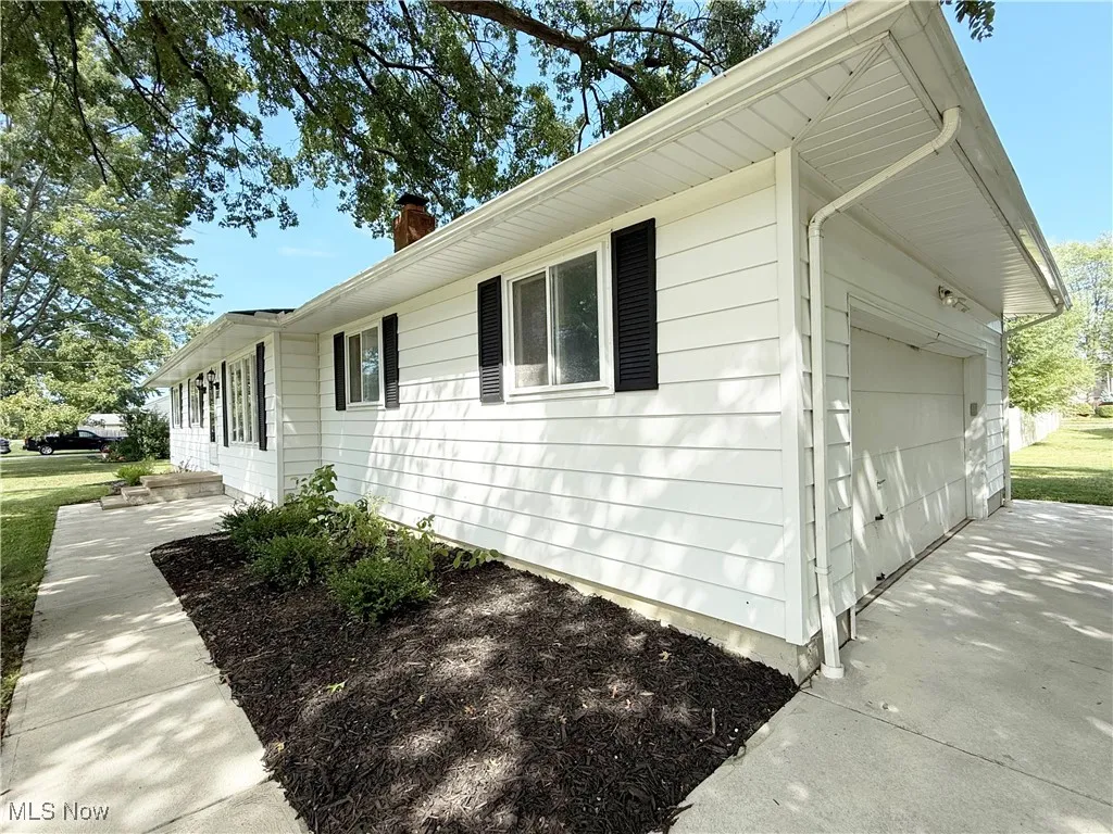 733 W Shore Boulevard, Sheffield Lake, Ohio 44054,MLS Now Listing ID