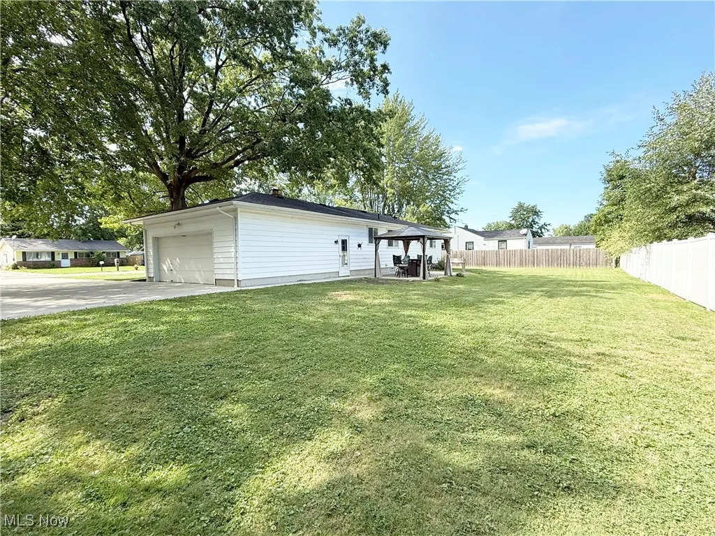 733 W Shore Boulevard, Sheffield Lake, Ohio 44054,MLS Now Listing ID