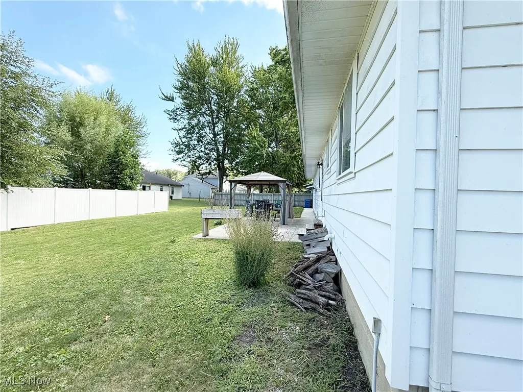 733 W Shore Boulevard, Sheffield Lake, Ohio 44054,MLS Now Listing ID