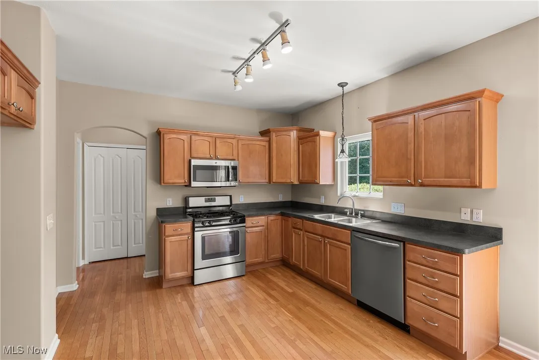 27349 Wheaton Place, Olmsted Twp, Ohio 44138,MLS Now Listing ID