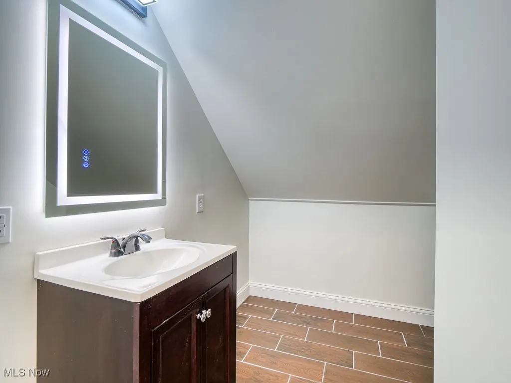 1271 Edwards Avenue, Lakewood, Ohio 44107,MLS Now Listing ID