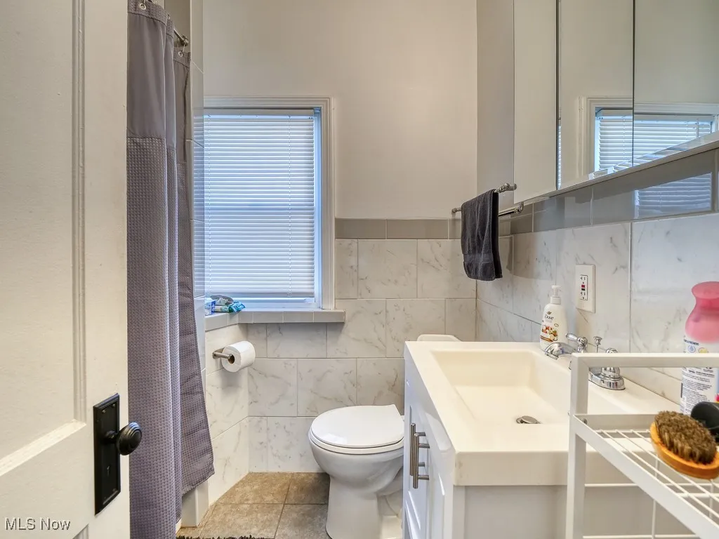 1271 Edwards Avenue, Lakewood, Ohio 44107,MLS Now Listing ID