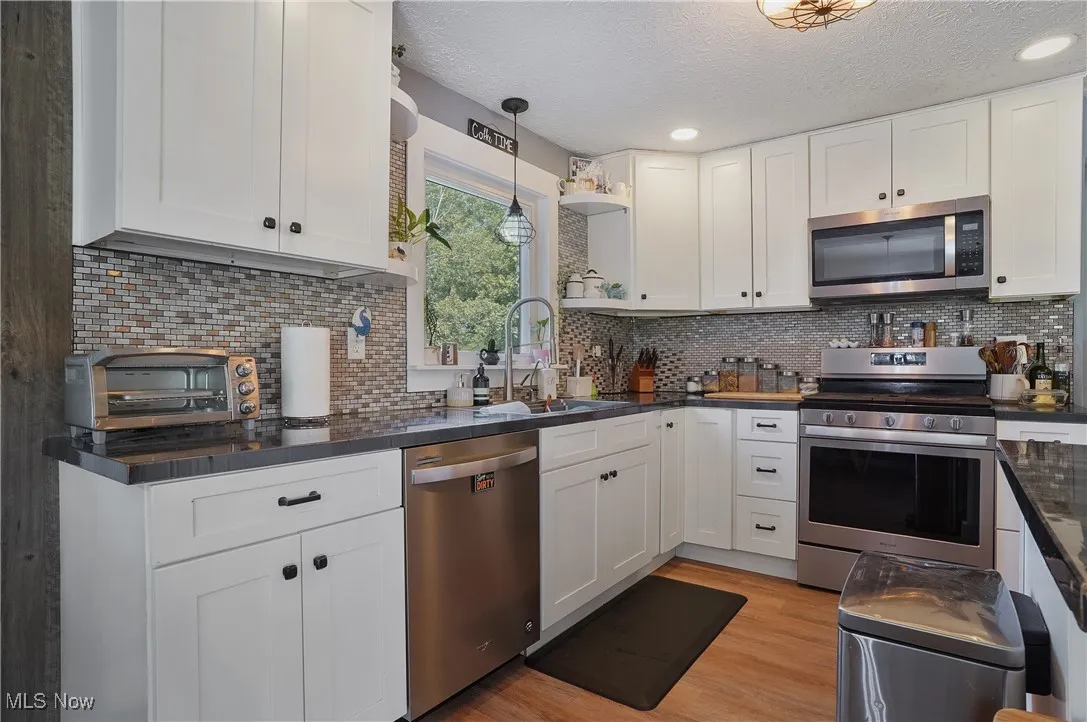 3241 Grill Road, New Franklin, Ohio 44216,MLS Now Listing ID