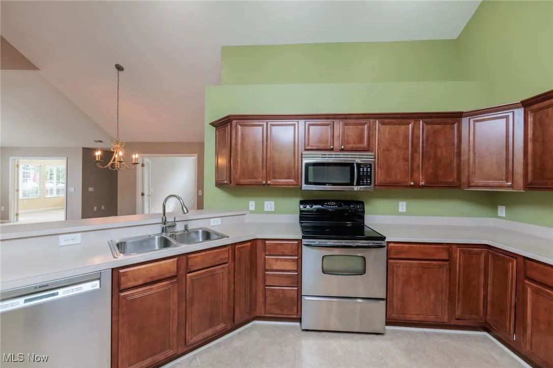 1426 Newman Drive, Brunswick, Ohio 44212,MLS Now Listing ID