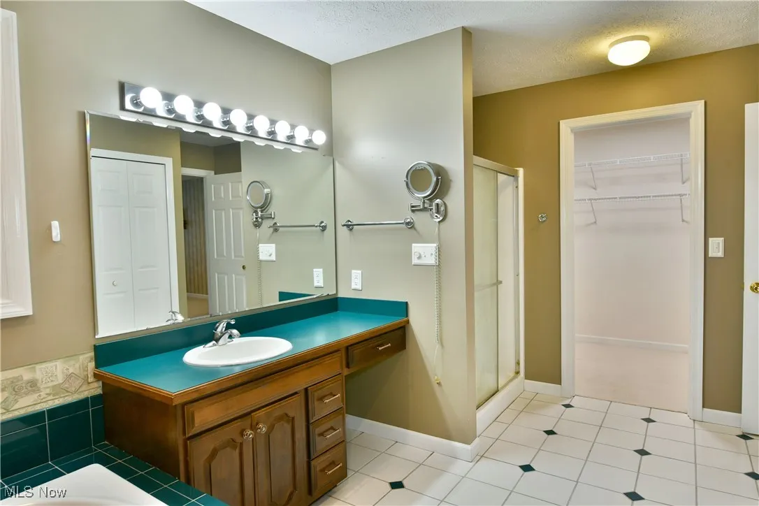 19 Spring Creek Drive, Cortland, Ohio 44410,MLS Now Listing ID