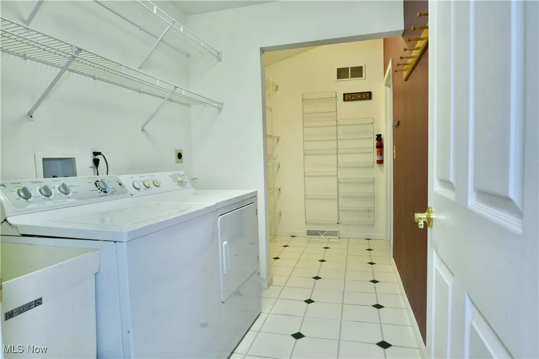 19 Spring Creek Drive, Cortland, Ohio 44410,MLS Now Listing ID