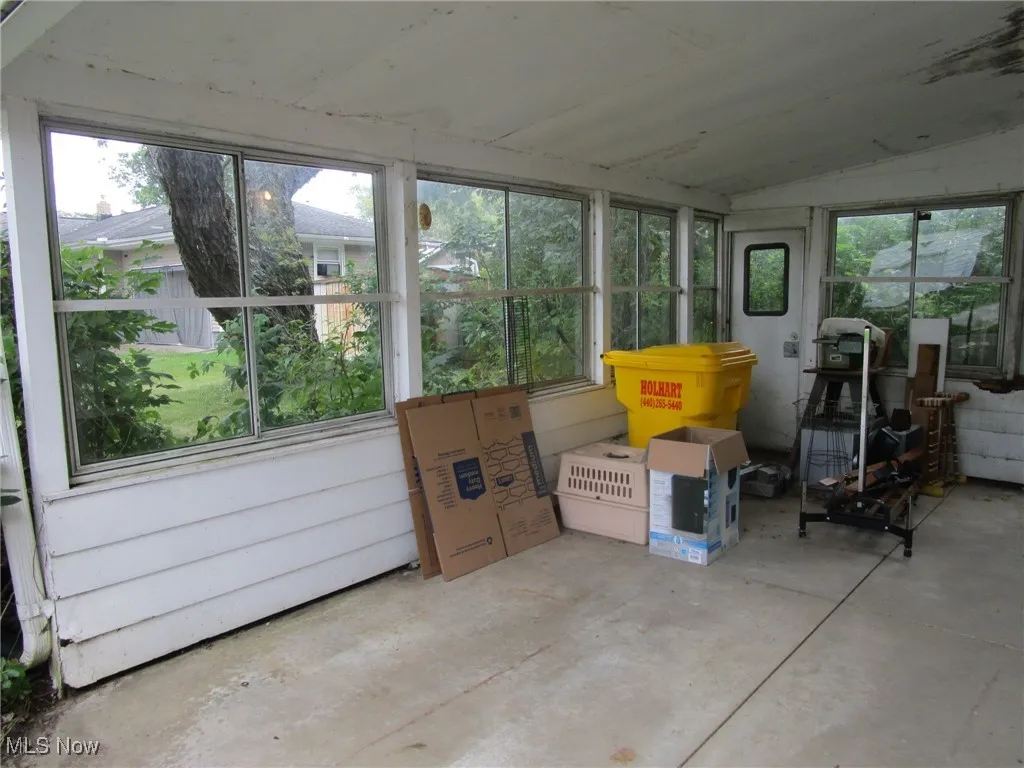 Attached 19x12 carport